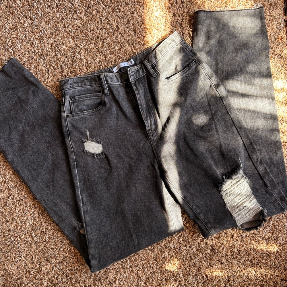 Stylish Black Distressed Men's Jeans